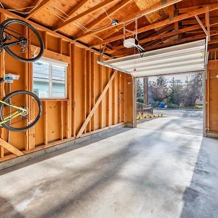 Mid Century Modern Boise-River Bungalow W/ Hot Tub Esterno foto