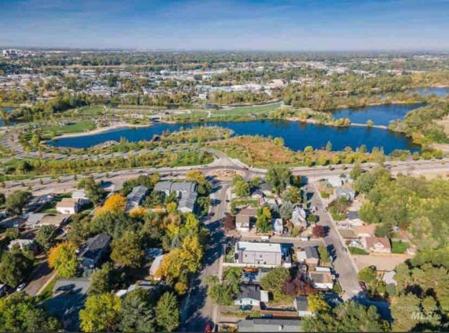 Mid Century Modern Boise-River Bungalow W/ Hot Tub Esterno foto
