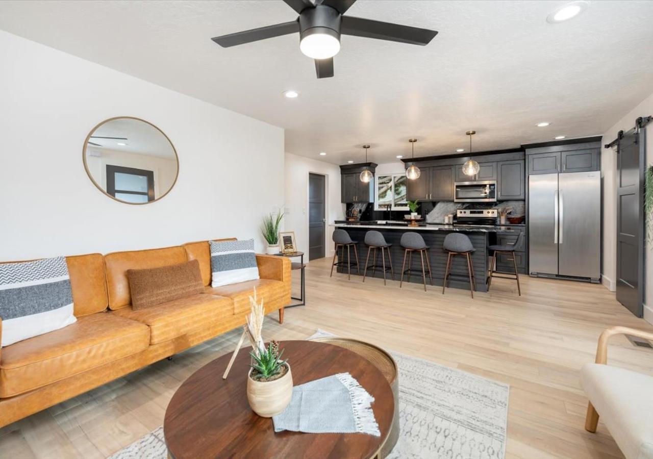 Mid Century Modern Boise-River Bungalow W/ Hot Tub Esterno foto