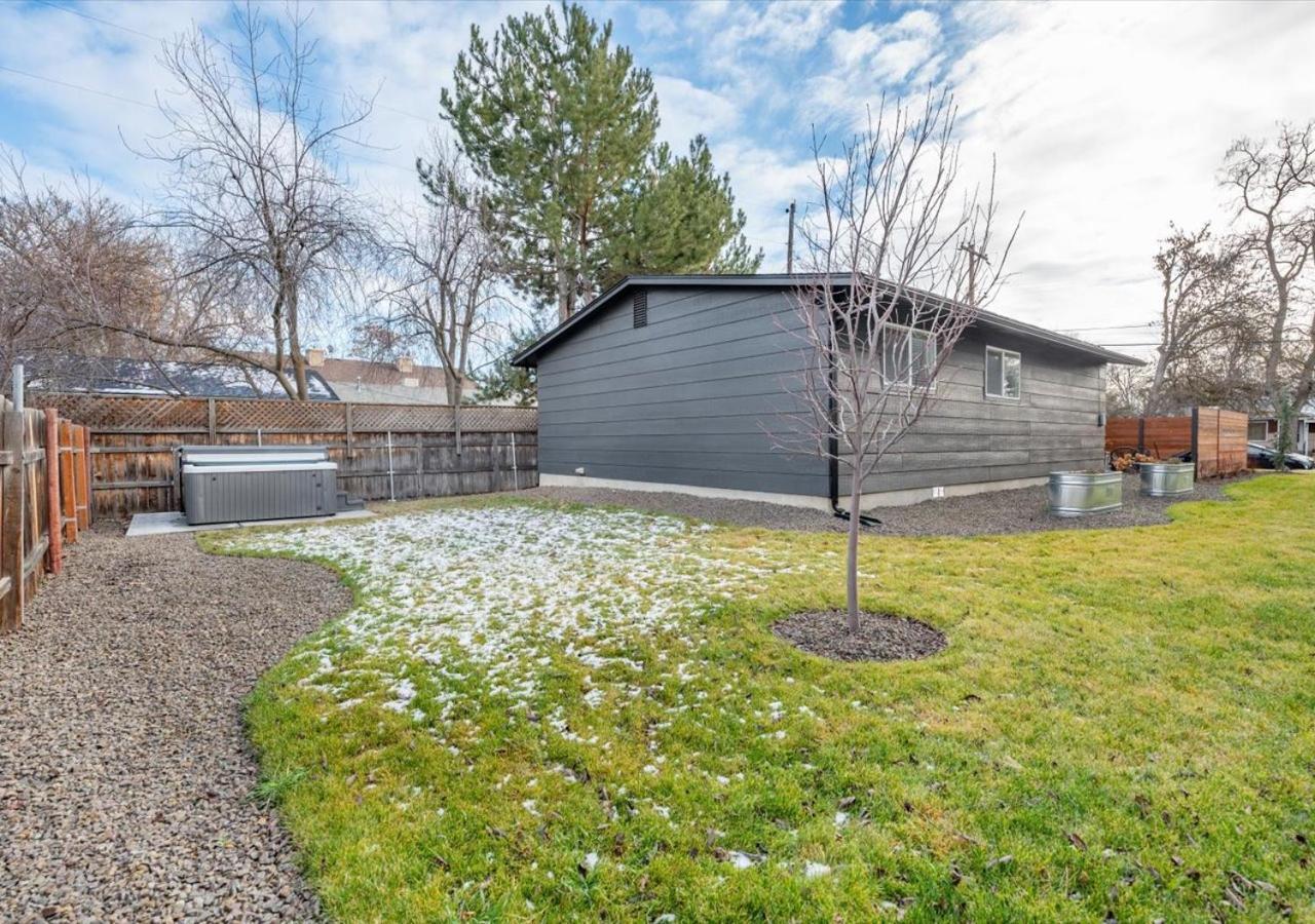 Mid Century Modern Boise-River Bungalow W/ Hot Tub Esterno foto